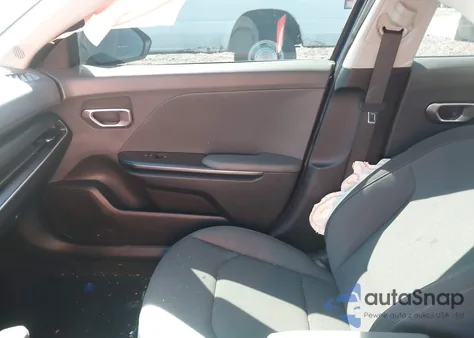 2025 Kia K4 Lxs из США, поврежденный, VIN 3KPFT4DE2SE064839